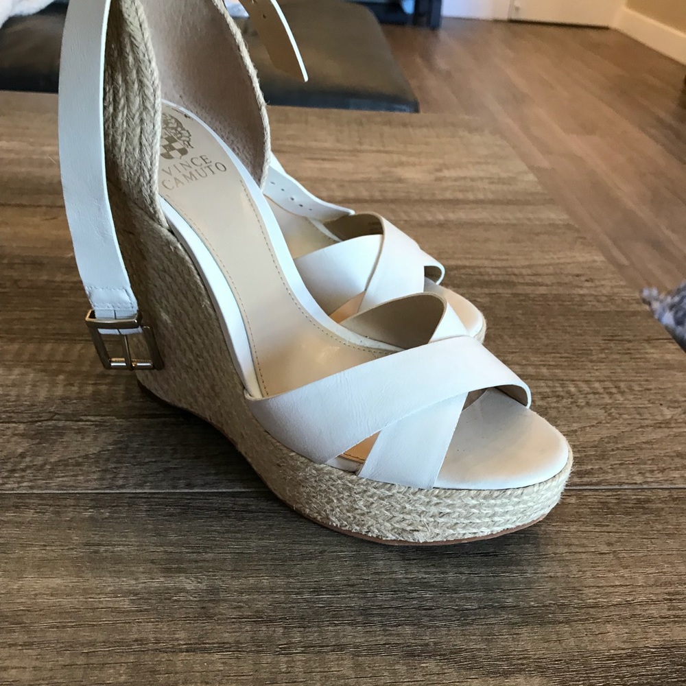 Size 9 Vince Camuto white wedges